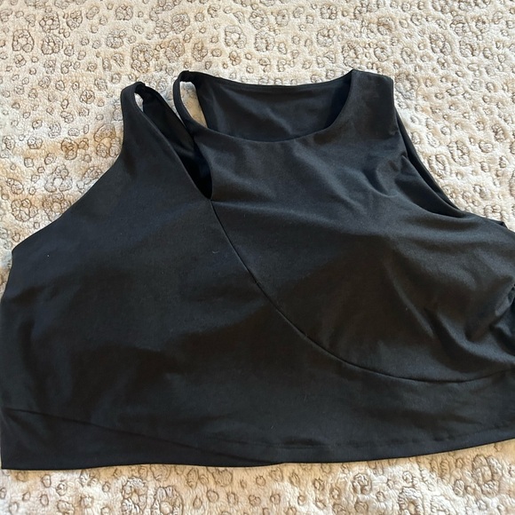 NWT Old Navy Women’s Plus Size 4X Sports Bra - Picture 1 of 7